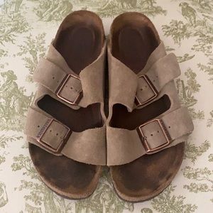 Birkenstock taupe sandal size 7